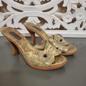 Gold Vintage Slingback Heels